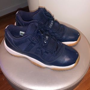 AIR JORDAN 11 RETRO ‘MIDNIGHT NAVY’ GS 6.5Y FITS WOMEN 8
